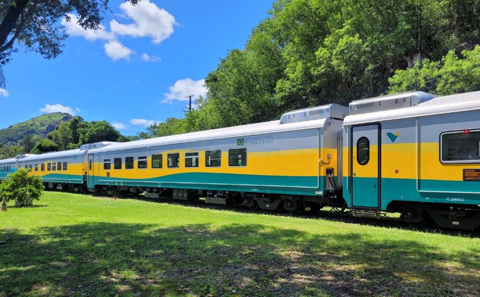 Foto:
                - Divulga&ccedil;&atilde;o
              
            
          
        
  

  

  


			
        Um protesto bloqueou a linha f&eacute;rrea que conecta Belo Horizonte, em Minas Gerais, e Cariacica