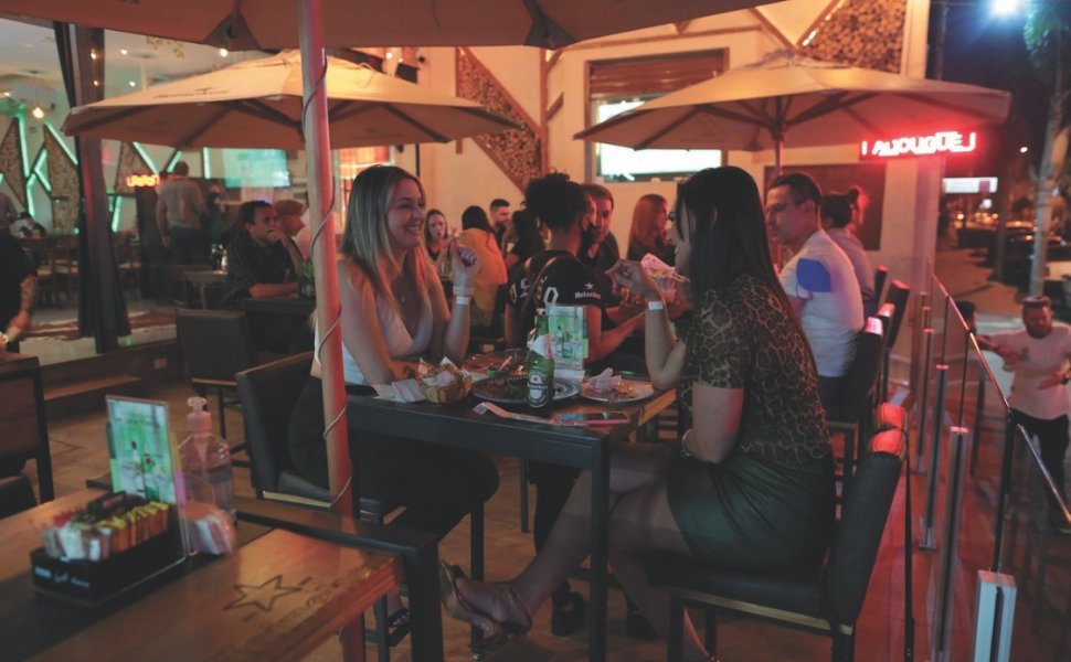 Foto:
                Divulga&ccedil;&atilde;o
              
            
          
        
  

  

  


			Os feriados prolongados est&atilde;o no calend&aacute;rio com uma frequ&ecirc;ncia maior neste ano no Esp&iacute;rito Santo e tamb