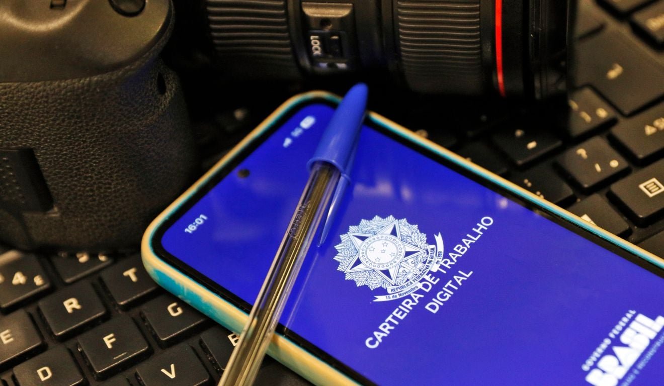 > Siga o&nbsp;Folha Vit&oacute;ria no Linkedin&nbsp;para ficar por dentro de outras oportunidades de emprego!