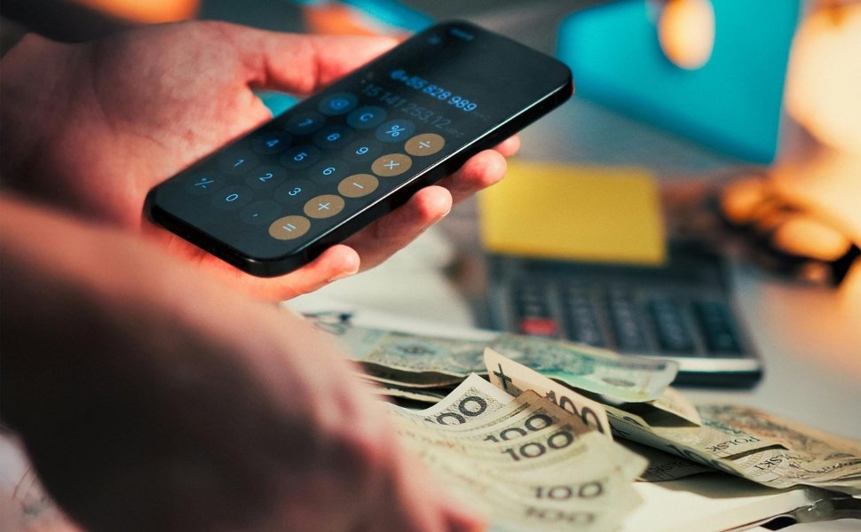 Foto:
                Arquivo/AT
              
            
          
        
  

  

  


			Nos idos de 2016 li que &ldquo;o pagamento de juros da d&iacute;vida p&uacute;blica consumiu US$ 135,25 bilh&otilde;es, ou 8% do n