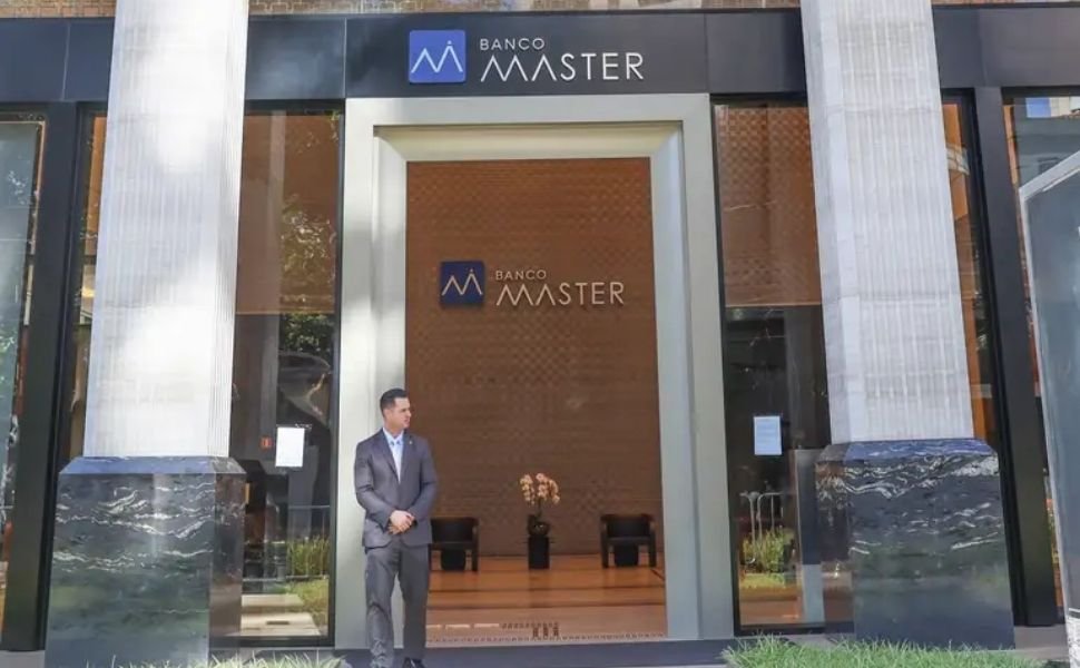 Justi&ccedil;a determina que INSS deposite consignados do Master em conta judicial