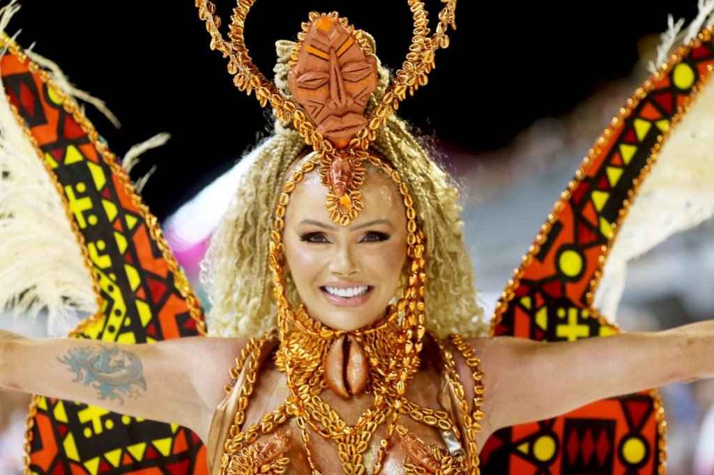 TV Sim/SBT &eacute; a emissora oficial do Carnaval de Vit&oacute;ria 2026