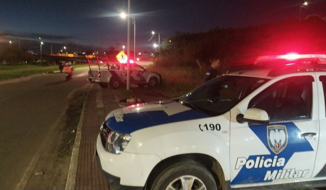 Homem &eacute; morto a tiros no meio da rua em Vila Velha