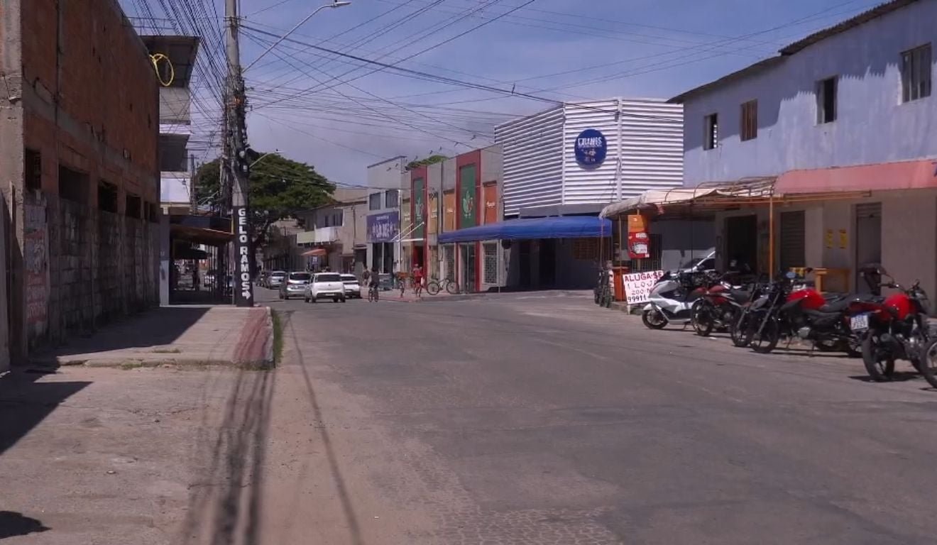 Adolescente de 17 anos &eacute; baleado com tr&ecirc;s tiros em Vila Velha