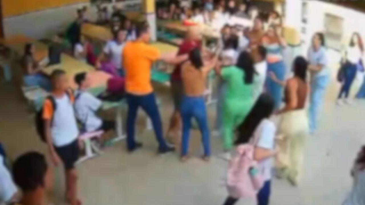 Briga em escola termina em agress&atilde;o, pai preso e adolescente apreendida