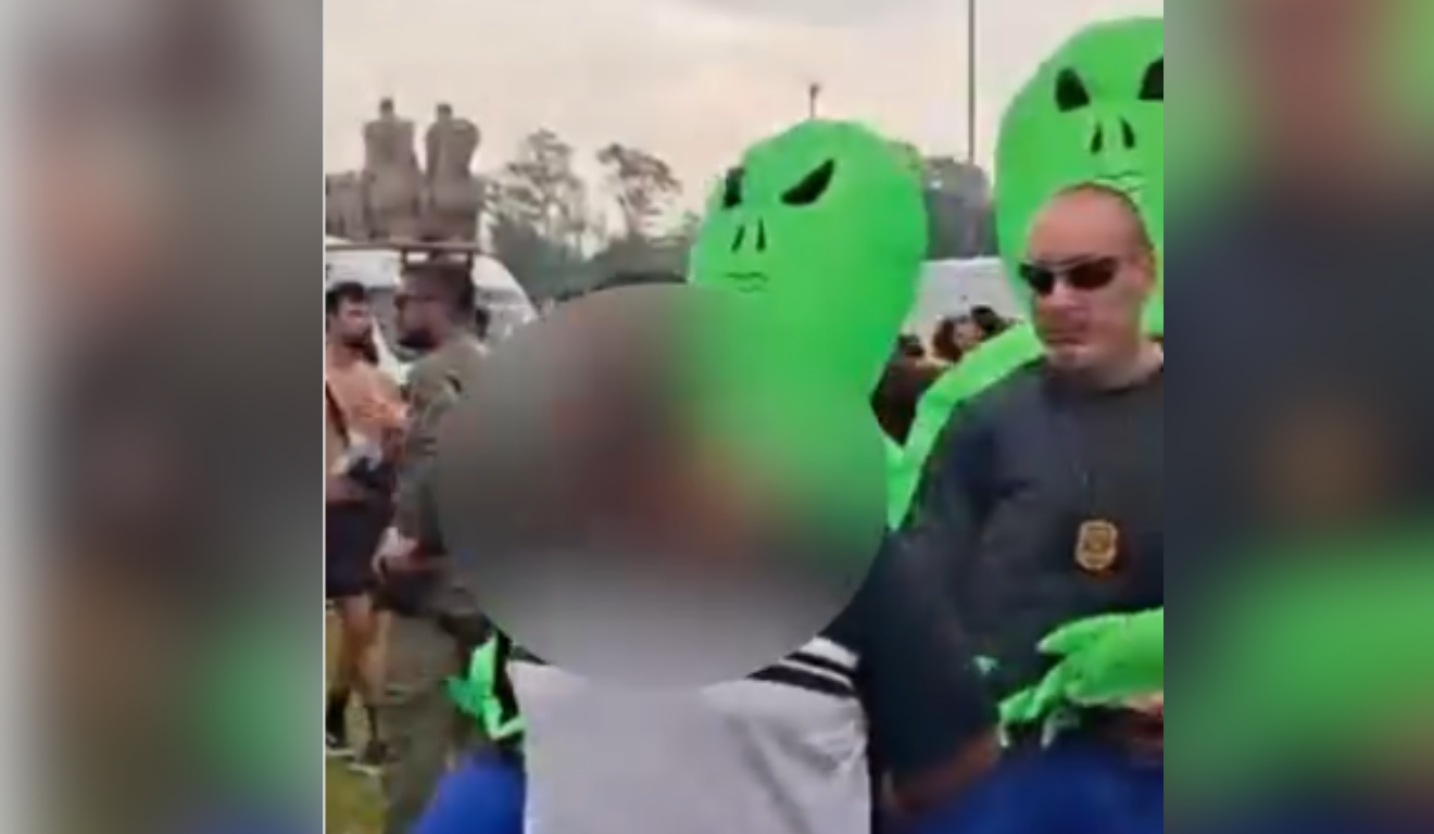 Policiais fantasiados de ETs prendem suspeitos de vender bebida adulterada em SP