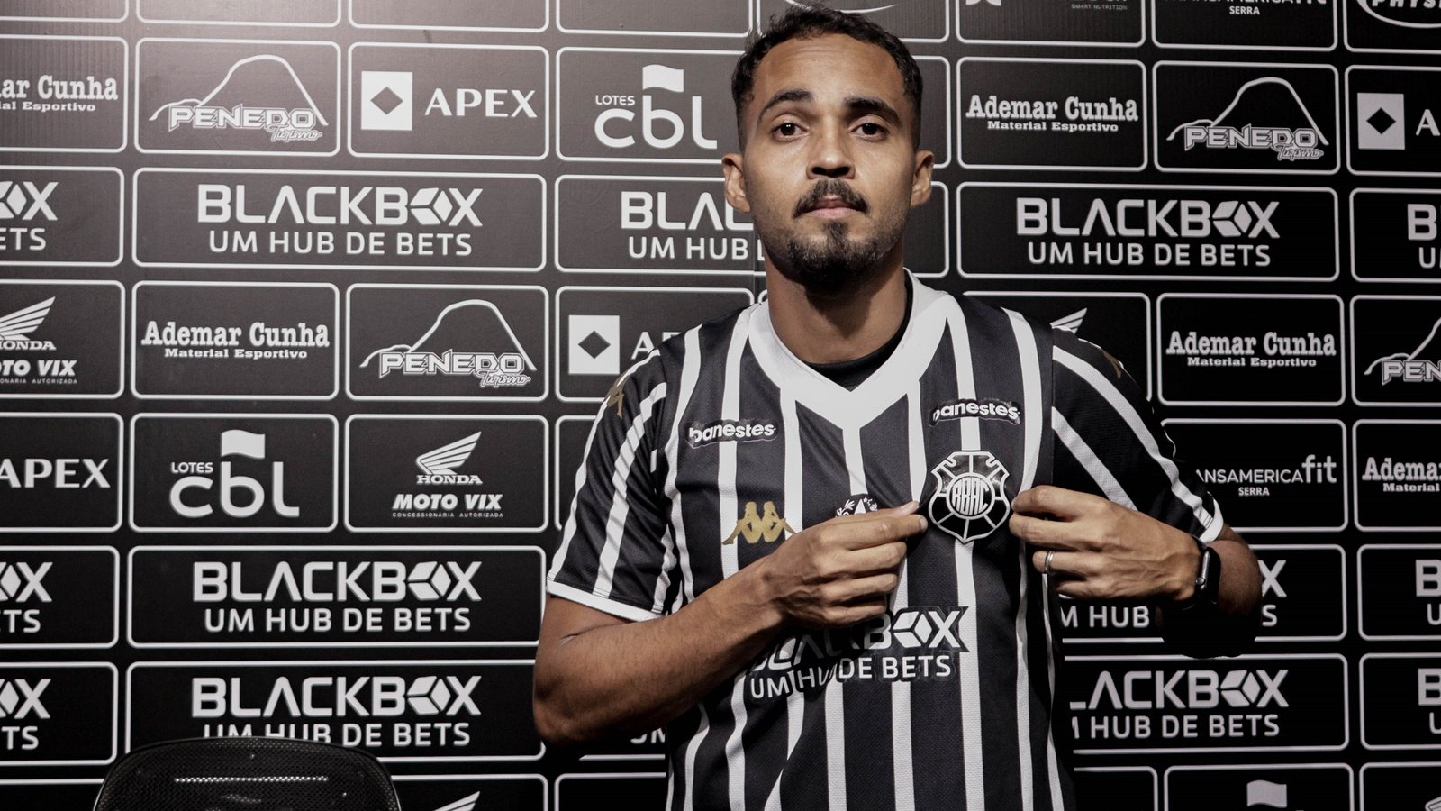 Alex Galo explica a troca da Desportiva pelo Rio Branco e j&aacute; pode estrear pelo novo time