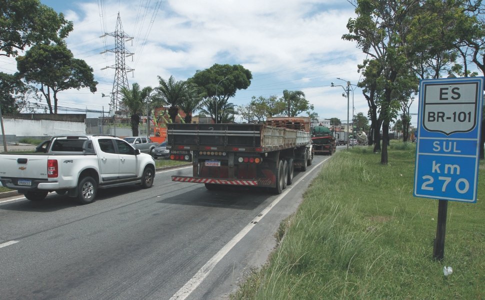 Foto:
                Kadidja Fernandes/AT
              
            
          
        
  

  

  


			Com 297 acidentes registrados em 2025, um trecho de 10 quil&ocirc;metros da BR-101, na Serra &ndash; agor