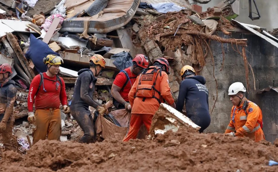 Foto:
                T&acirc;nia R&ecirc;go/Ag&ecirc;ncia Brasil
              
            
          
        
  

  

  


			
        Subiu para 46 o n&uacute;mero de mortes na Zona da Mata Mineira, por causa dos tempora