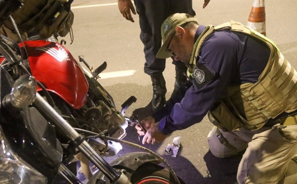 Foto:
                Divulga&ccedil;&atilde;o/Detran-ES
              
            
          
        
  

  

  


			
        Uma nova etapa da Opera&ccedil;&atilde;o Cavalo de A&ccedil;o aplicou 62 multas entre a  tarde de ter&ccedil;a-f