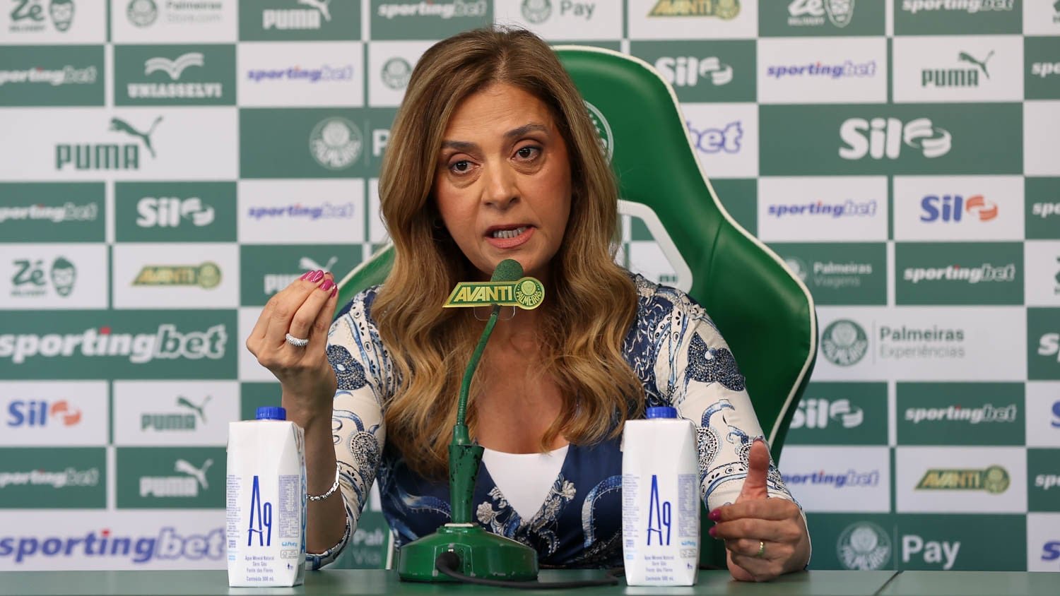 Coletiva da presidente Leila Pereira (Foto: Cesar Greco/Palmeiras)
