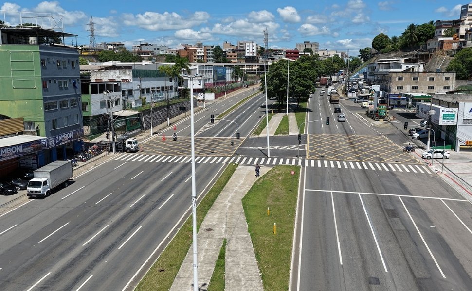 Foto:
                Divulga&ccedil;&atilde;o/Prefeitura de Cariacica
              
            
          
        
  

  

  


			
        O tr&acirc;nsito da Avenida M&aacute;rio Gurgel, pr&oacute;ximo aos bairros Vera Cruz e Ja