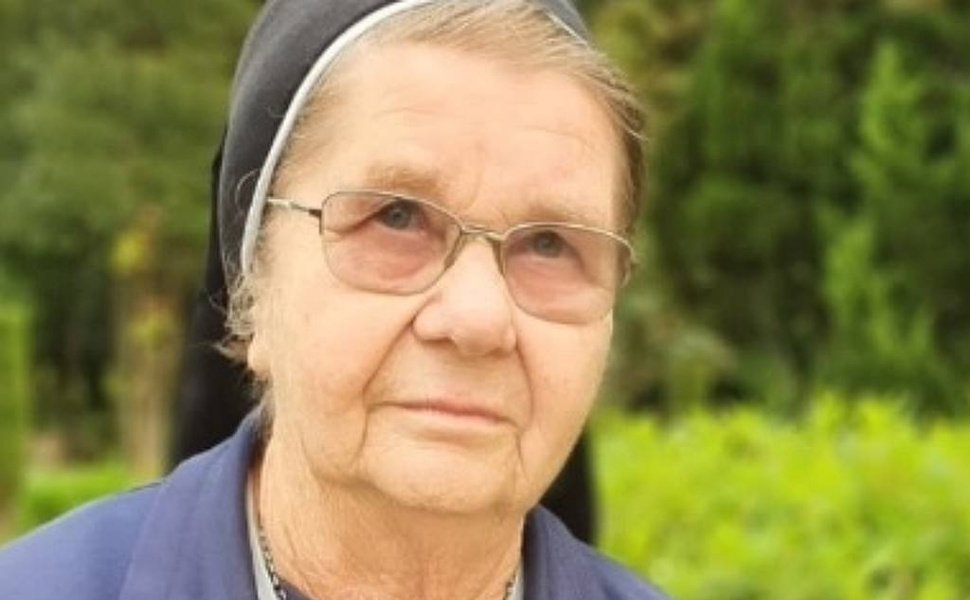 Foto:
                Reprodu&ccedil;&atilde;o/redes sociais
              
            
          
        
  

  

  


			O Minist&eacute;rio P&uacute;blico do Paran&aacute; denunciou o homem de 33 anos que estuprou e matou uma frei