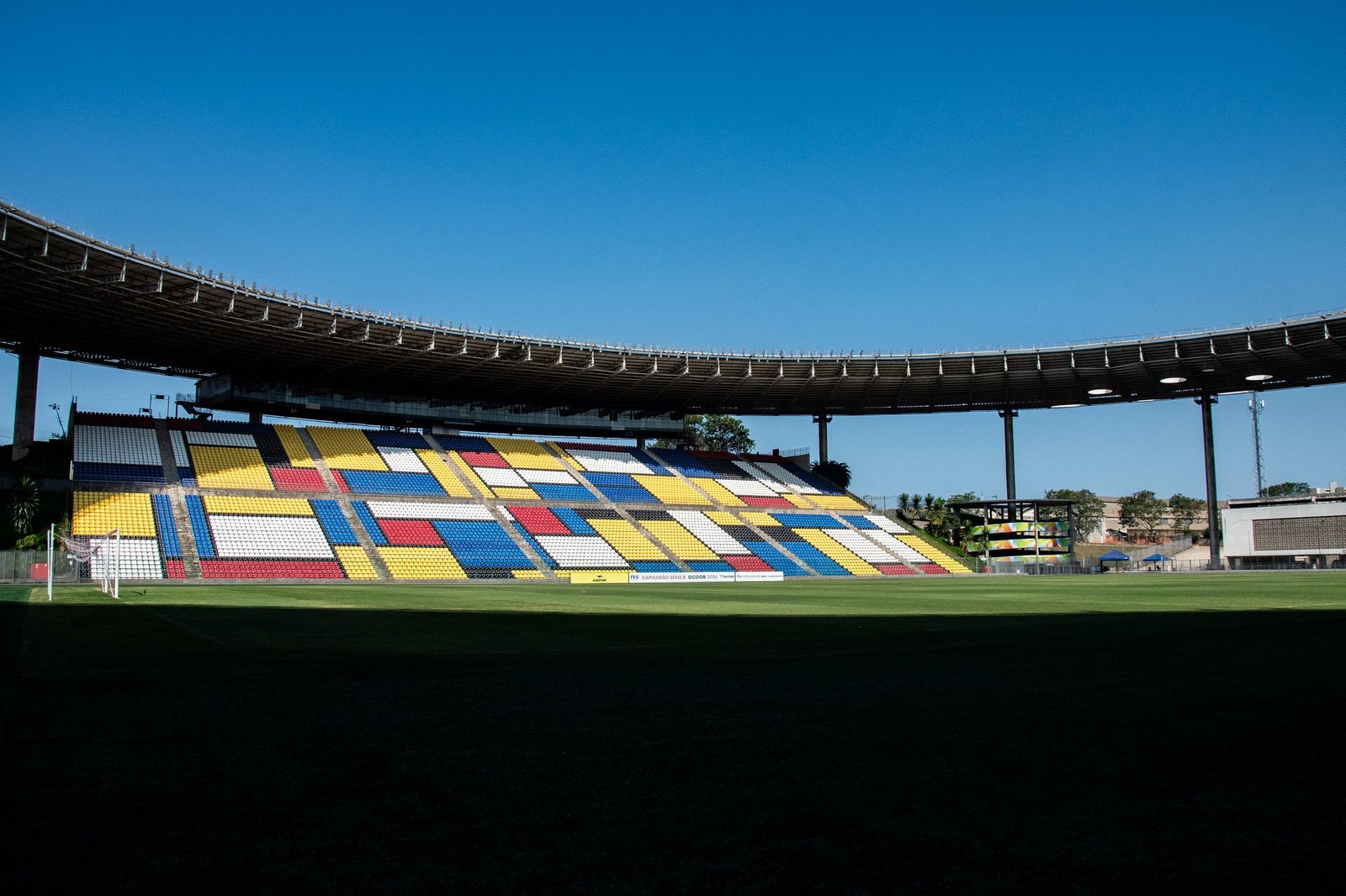Est&aacute;dio Kleber Andrade vai receber o jogo Desportiva x Sport (Foot: Henriquye Montovanelli/FES)