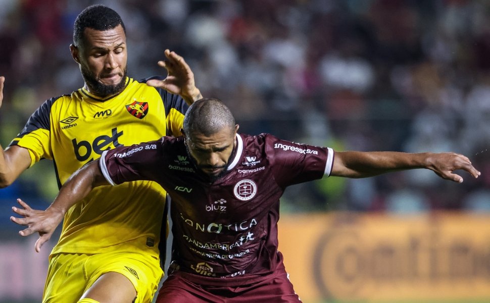 Foto:
                Henrique Montovanelli/FES
              
            
          
        
  

  

  


			A Desportiva conseguiu levar para os p&ecirc;naltis a partida contra o Sport v&aacute;lida pela segun