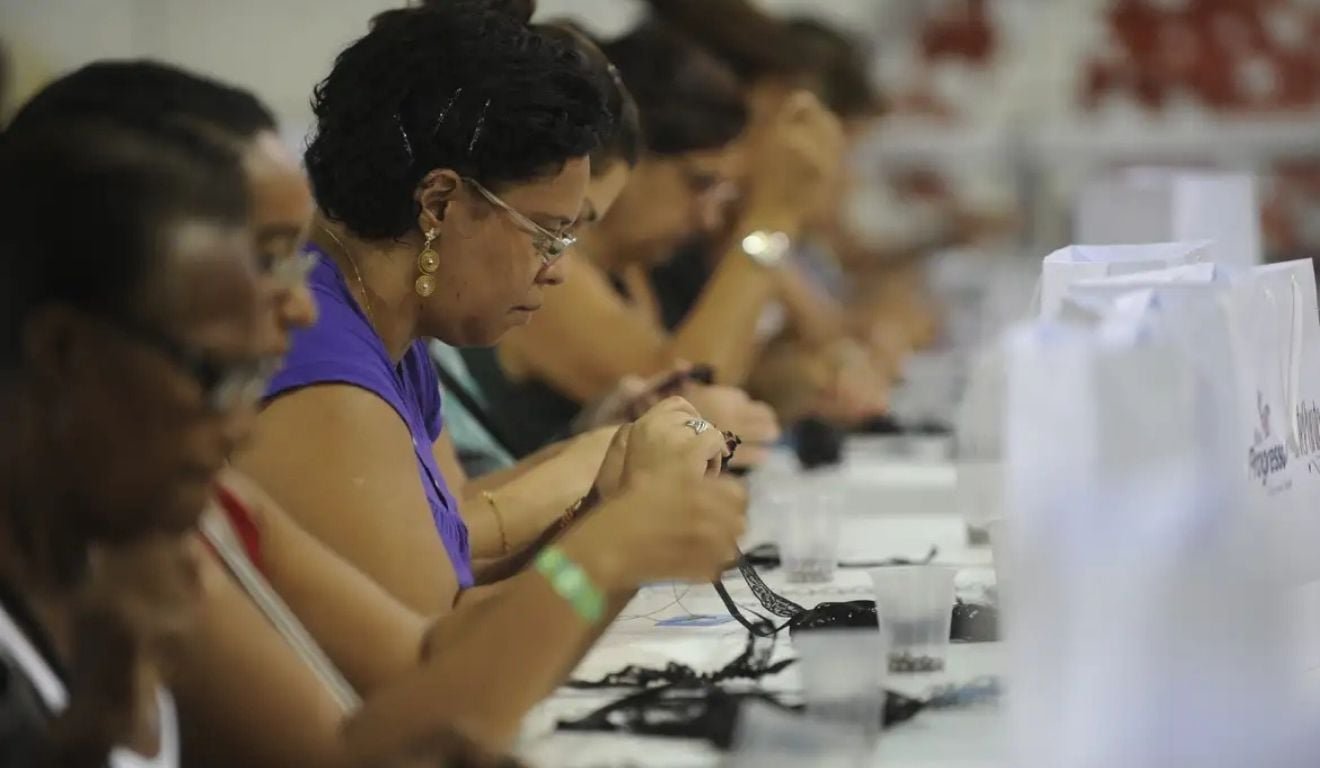A presen&ccedil;a feminina &eacute; ainda mais marcante nas &aacute;reas ligadas &agrave; chamada economia do cuidado: