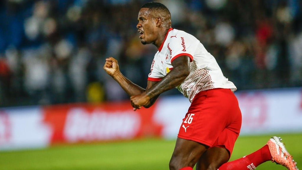 O zagueiro Gustavo Marques no jogo contra o S&atilde;o Paulo (Foto: Ari Ferreira/Red Bull Bragantino)