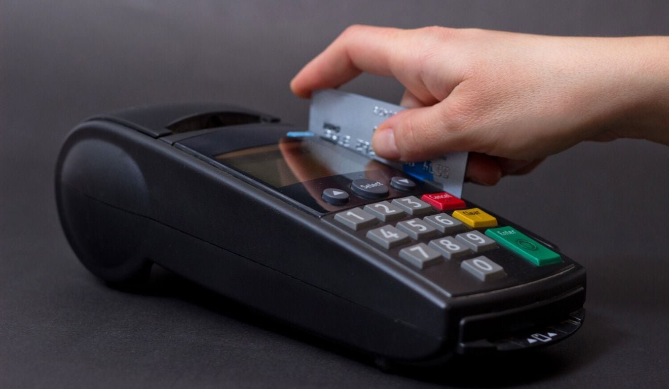 Brasil j&aacute; tem mais de um cart&atilde;o de cr&eacute;dito por pessoa e setor caminha para satura&ccedil;&atilde;o