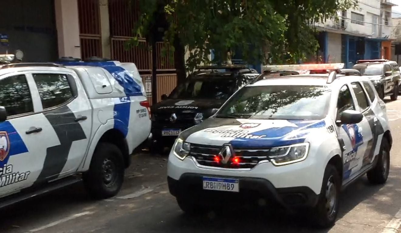 Tio esfaqueia o pr&oacute;prio sobrinho por conta de d&iacute;vida em Vit&oacute;ria