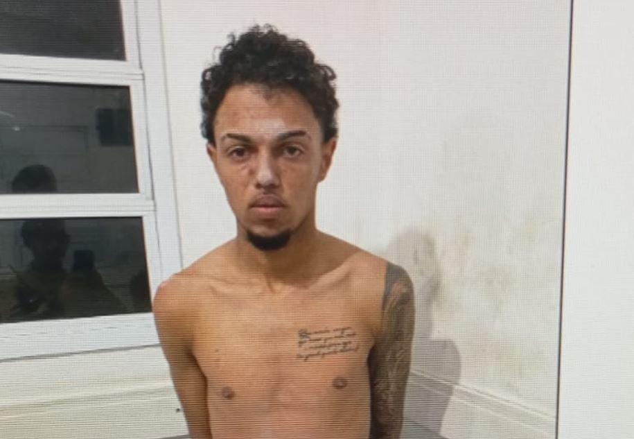 Pol&iacute;cia pede ajuda para localizar ladr&atilde;o que deu tapa no rosto de atendente de loja