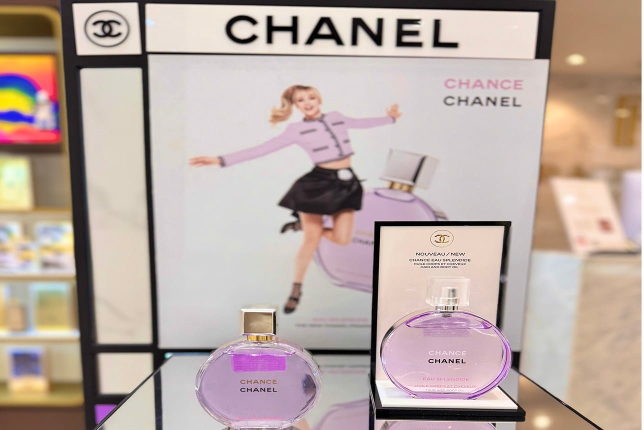A marca de Marilyn: grife de luxo Chanel faz ativa&ccedil;&atilde;o em shopping no ES
