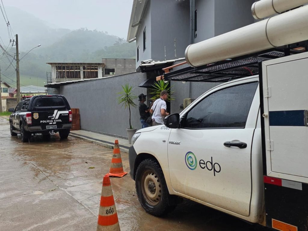 Casa de luxo &eacute; flagrada com &ldquo;gato de energia&rdquo; em Cachoeiro