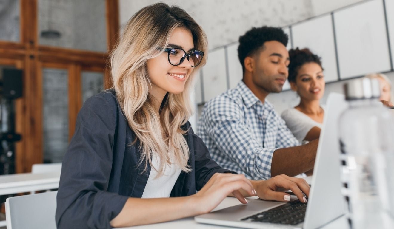 CIEE abre 317 vagas de est&aacute;gio no ES com bolsas de at&eacute; R$ 1.587