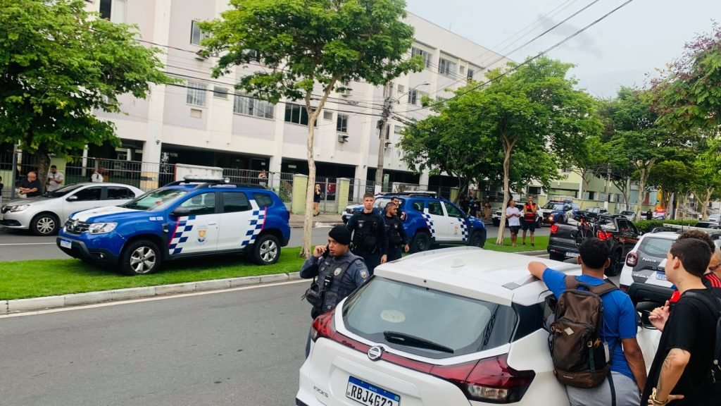 Aluno n&atilde;o conhecia v&iacute;tima e diz que o escolheu aleatoriamente