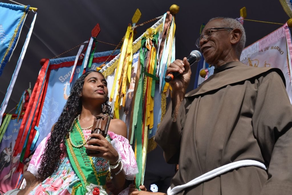 Tambores e casacas marcam Romaria dos Conguistas no Convento