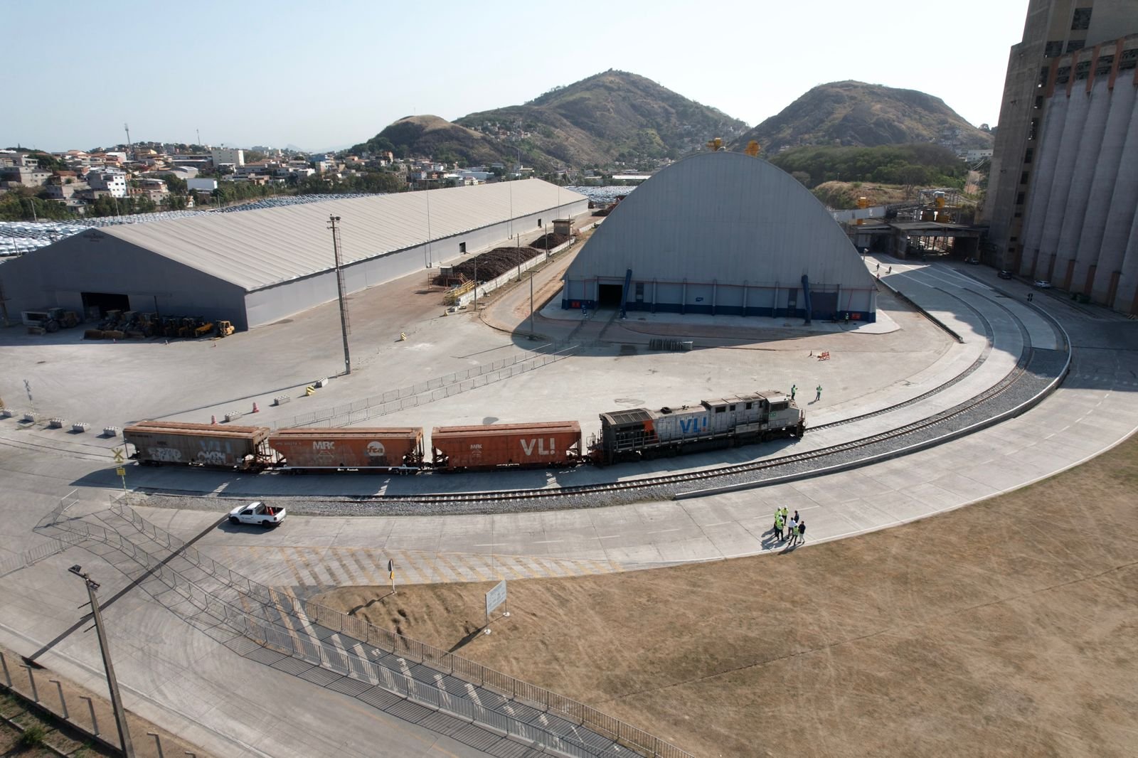 Investimento milion&aacute;rio reconecta Porto de Vit&oacute;ria &agrave; ferrovia