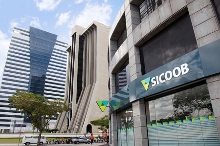 cr&eacute;dito: o segmento passou de 371 mil para 868 mil cooperados entre 2020 e 2024.