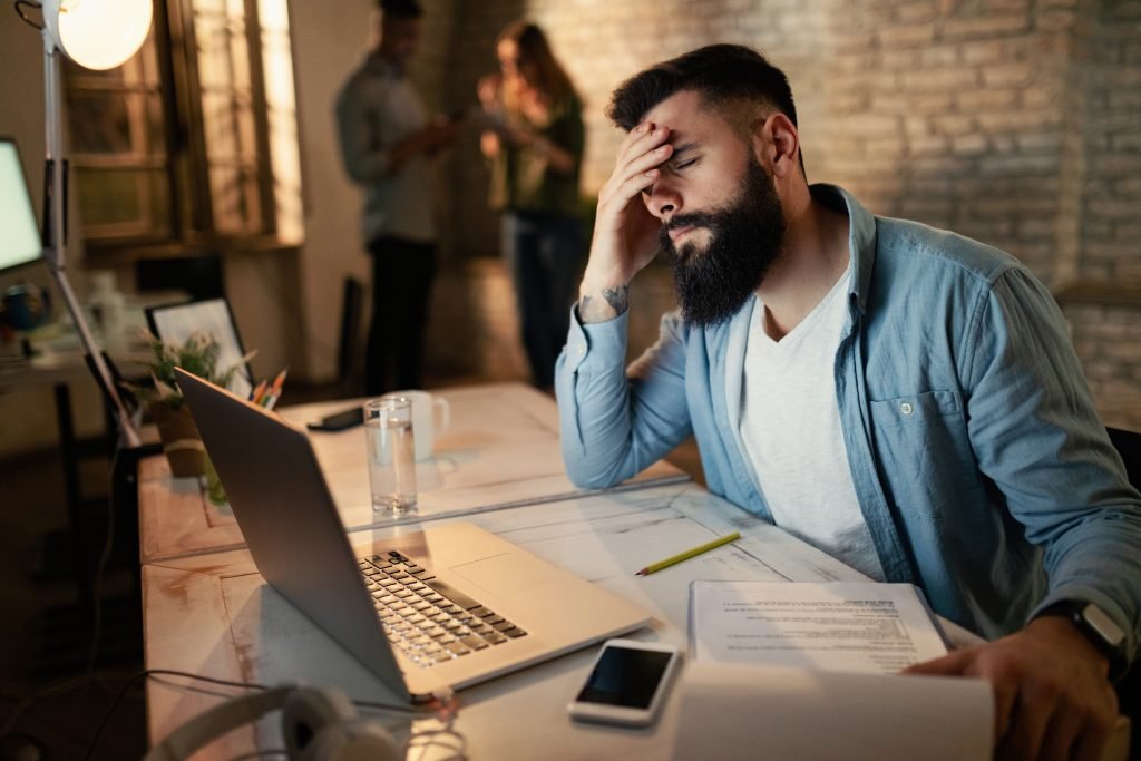 Fim da escala 6&times;1: O que falta para aprovar a mudan&ccedil;a? Quem ser&aacute; afetado? Tire 15 d&uacute;vidas