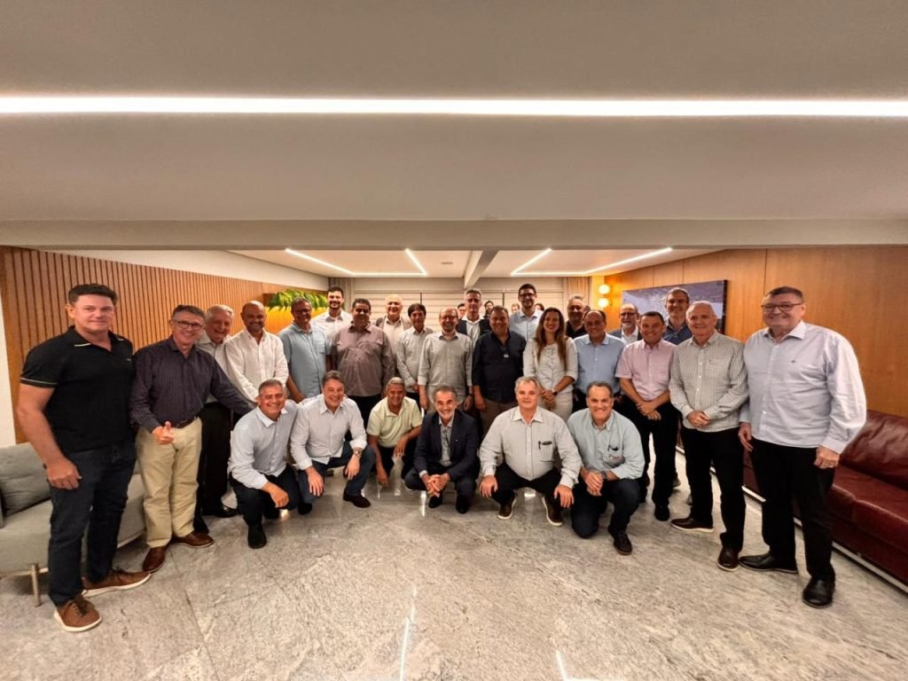 Diretoria eleita para a nova gest&atilde;o da Fecom&eacute;rcio-ES &ndash; Foto: divulga&ccedil;&atilde;o
Compromisso com o setor produtivo
Ao comentar a reelei&ccedil;&atilde;o, Idalberto Luiz Moro destacou o compromisso com o fortalecimento do se