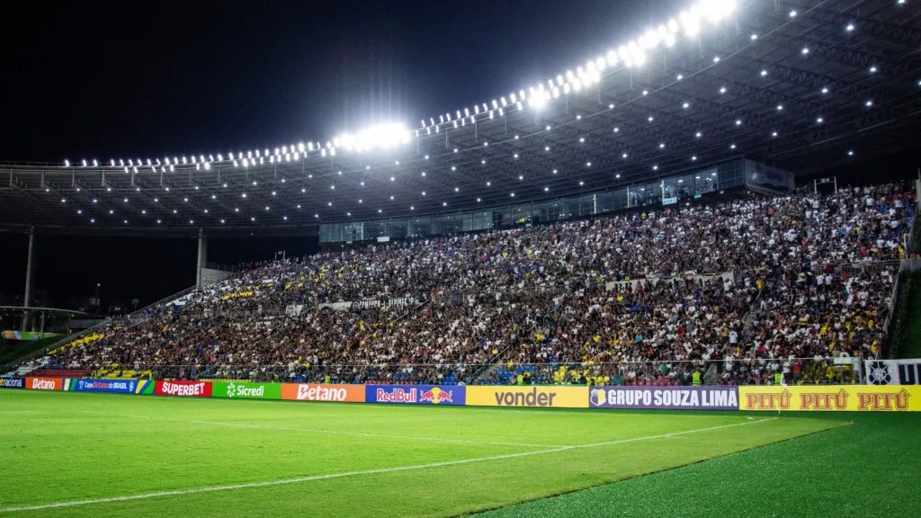 Com realidade virtual, Vit&oacute;ria convida a um mergulho com as baleias na Feira dos Munic&iacute;pios