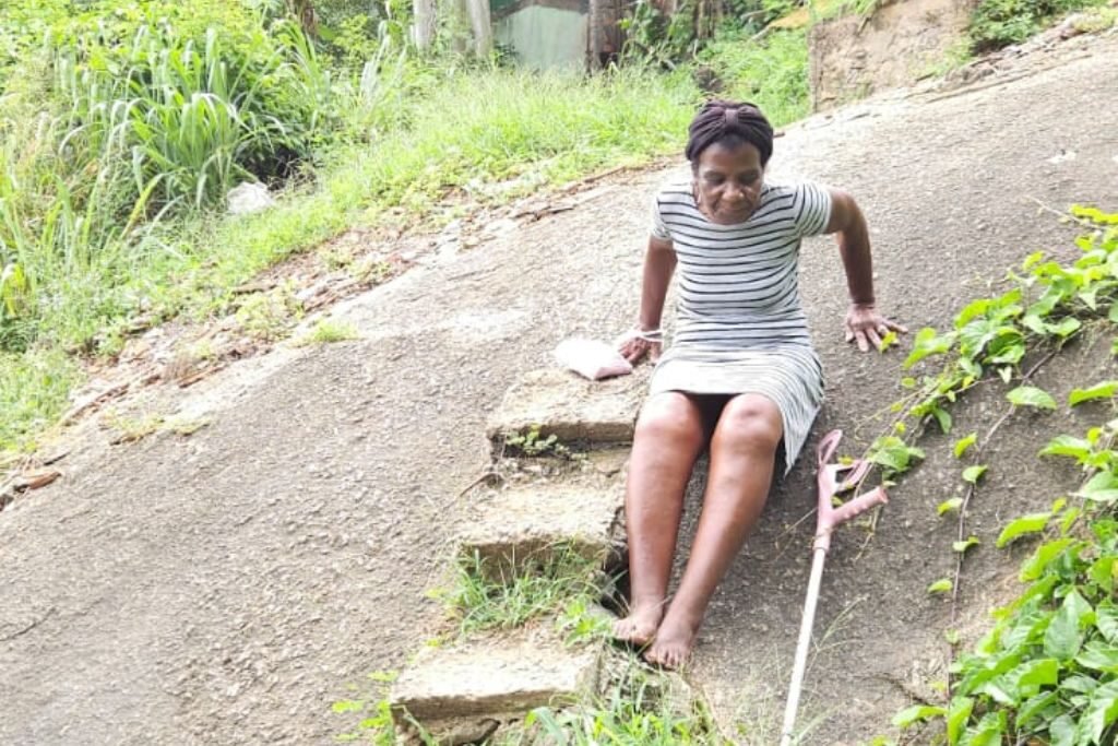 Ap&oacute;s den&uacute;ncias, PMV diz que avalia constru&ccedil;&atilde;o de rampa no Morro do Jaburu