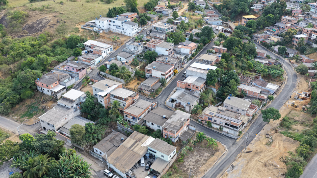 Bubu ganha seis ruas pavimentadas, pra&ccedil;a revitalizada e novo campo de areia