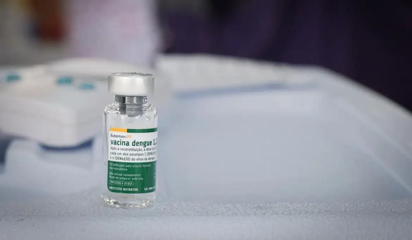 Butantan&nbsp;mant&eacute;m estudo sobre vacina da dengue em idosos