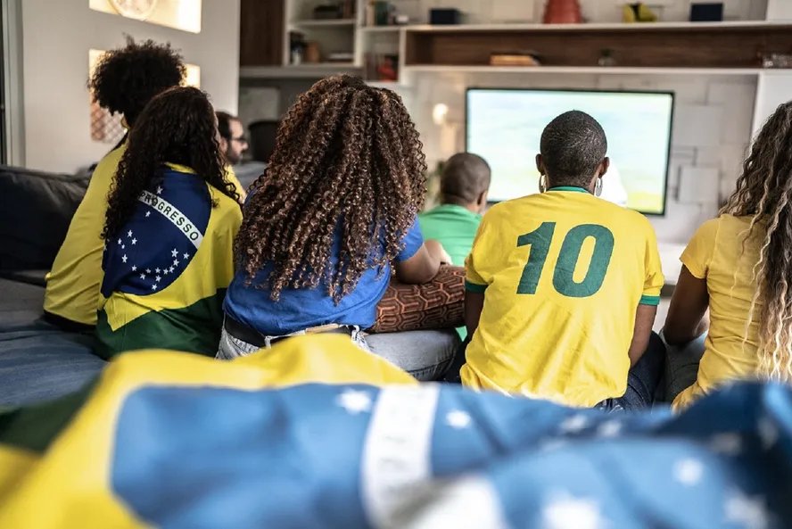 Cerveja, churrasco e petiscos nos jogos exigem aten&ccedil;&atilde;o &agrave; sa&uacute;de, alerta m&eacute;dico do ES