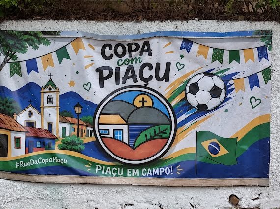 Moradores transformam Pia&ccedil;u em palco da Copa do Mundo 2026