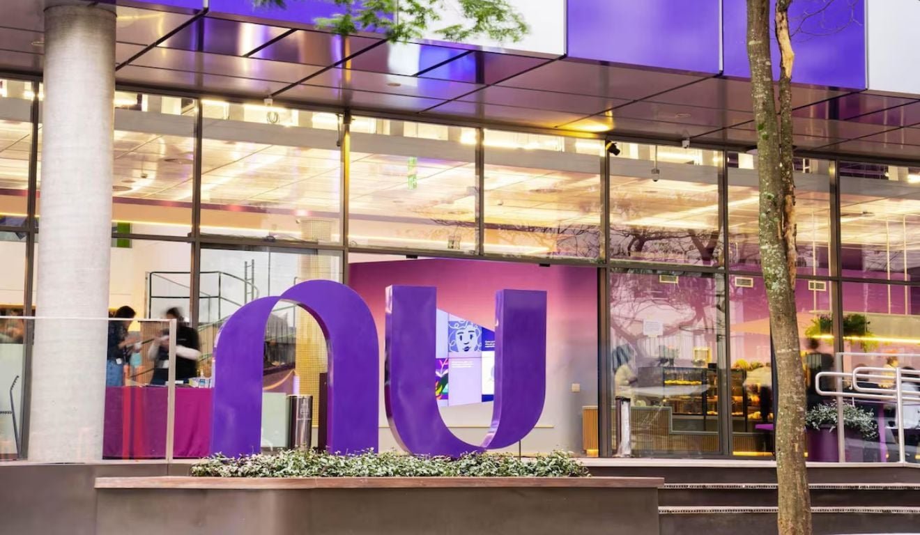 Clientes Nubank recebem mensagens sobre liquida&ccedil;&atilde;o do banco