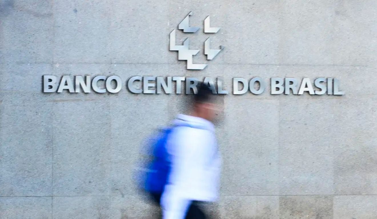 Esta&nbsp;&eacute; a terceira vez consecutiva que o comit&ecirc; reduz os juros.