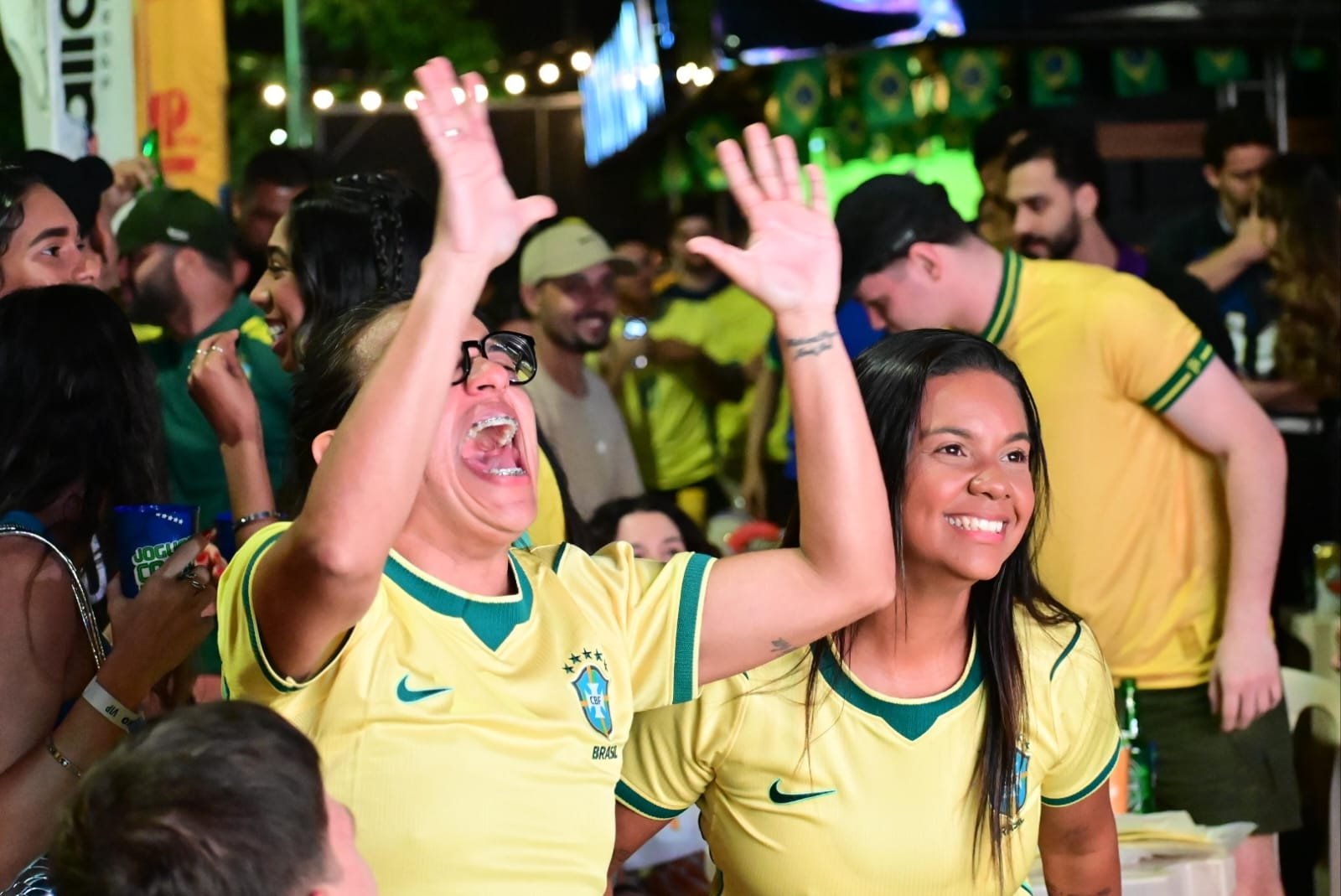 Brasil joga &agrave;s 14h: entenda quando o trabalhador pode ser liberado e a compensa&ccedil;&atilde;o de horas
