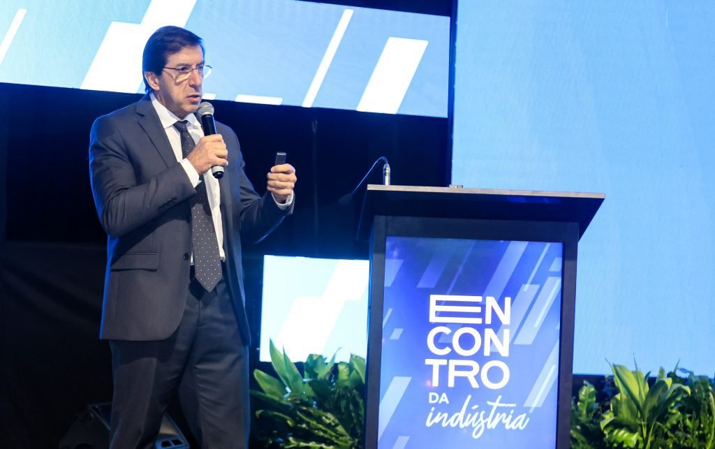 Paulo Baraona, presidente da Findes, no Encontro da Ind&uacute;stria / Foto: Thiago Guimar&atilde;es
O presidente da Findes, Paulo Baraona, avalia a for&ccedil;a desses dados e defende o associativismo para manter o ritmo