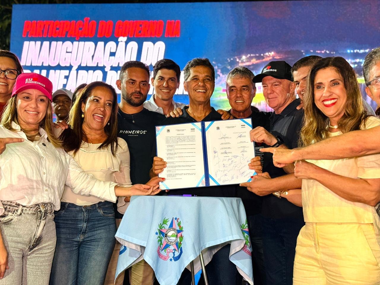 Ricardo Ferra&ccedil;o anuncia novos investimentos e inaugura obras em Pinheiros