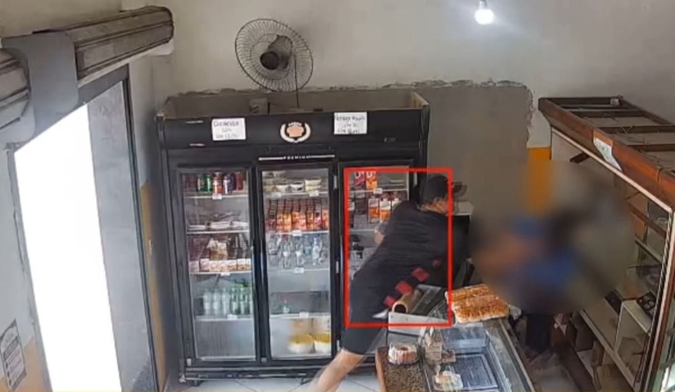 Suspeito se apresenta a pol&iacute;cia, confessa ter esfaqueado homem em padaria e &eacute; liberado