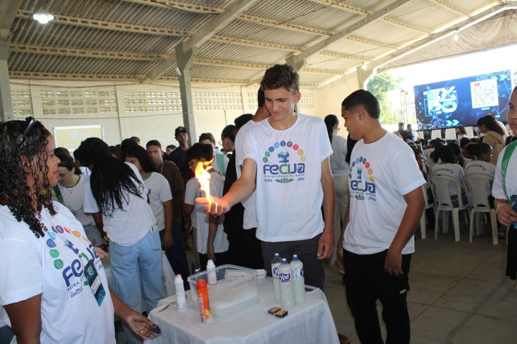 V Expo Cidades Capixabas tem in&iacute;cio em Jaguar&eacute; com ampla participa&ccedil;&atilde;o estudantil