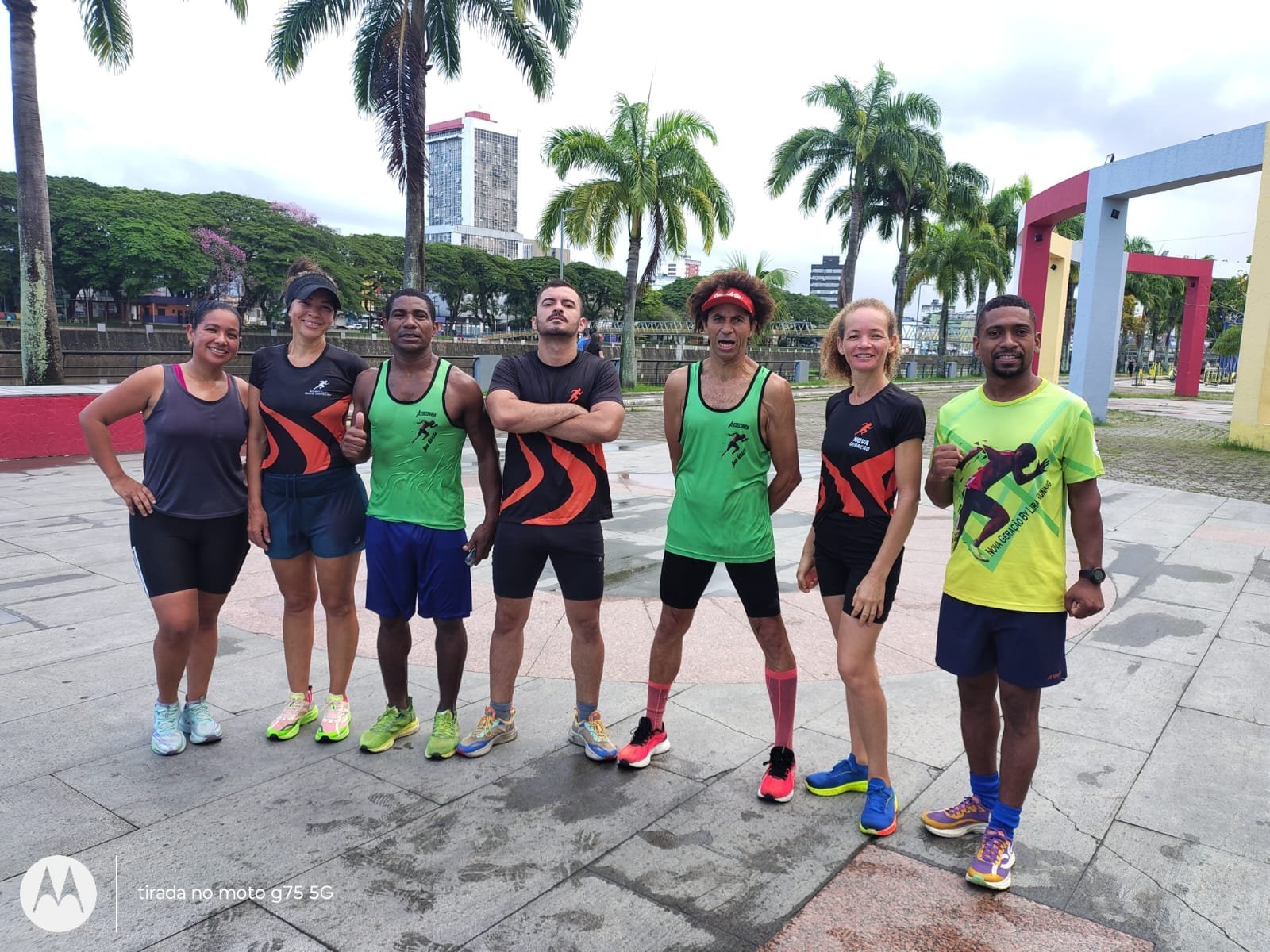 Sem rel&oacute;gio e sem assessoria, baiana vence Maratona de Vit&oacute;ria
