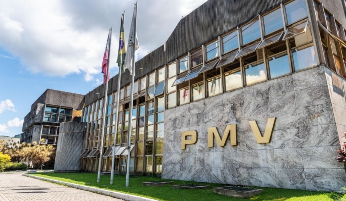 Servidores da Prefeitura de Vit&oacute;ria come&ccedil;am migra&ccedil;&atilde;o da folha para novo banco; veja como ser&aacute; o atendimento