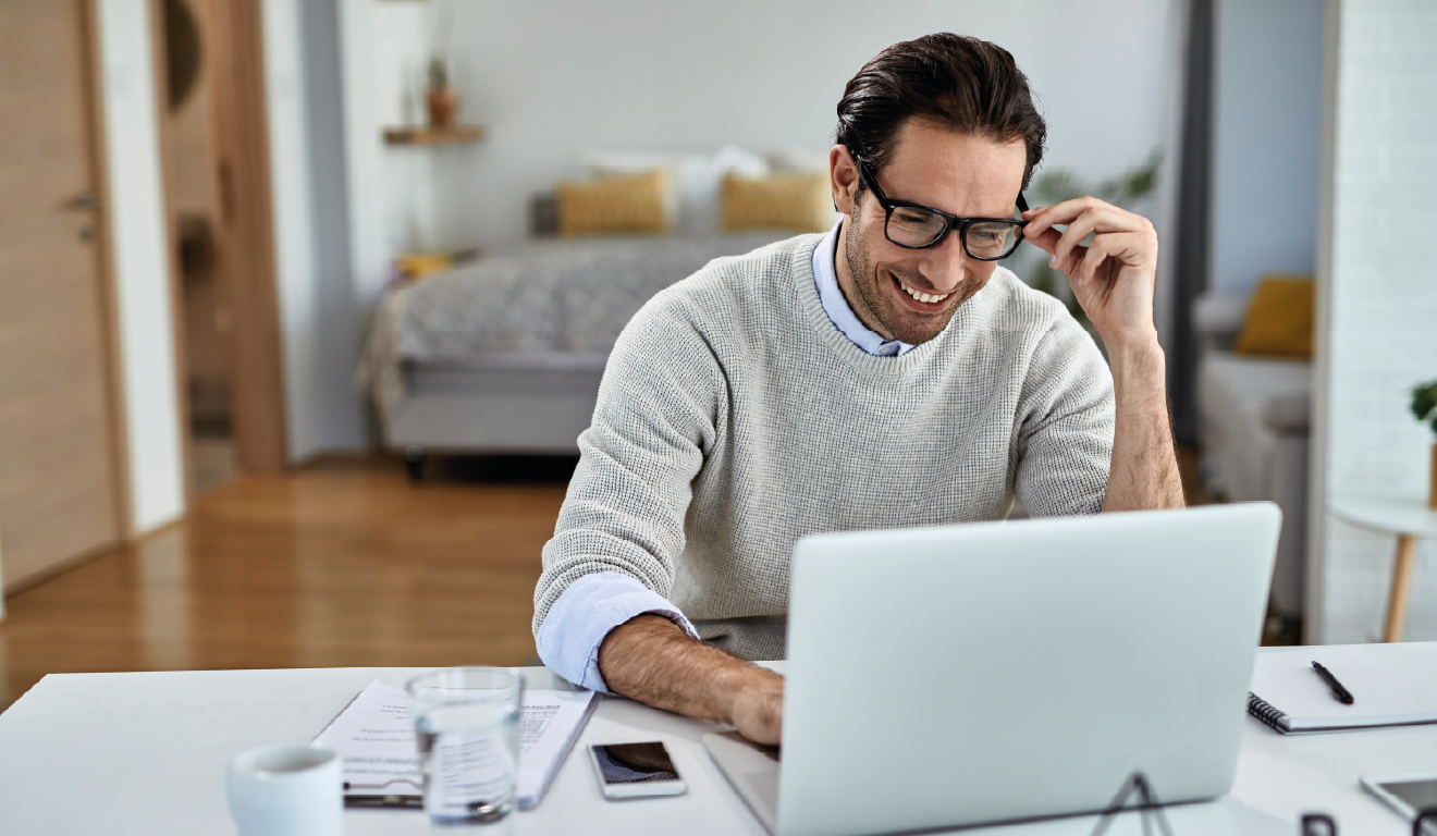 Trabalho h&iacute;brido exige mais do que dom&iacute;nio t&eacute;cnico: veja habilidades que fazem a diferen&ccedil;a