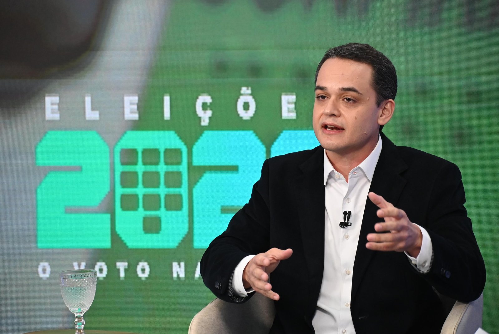 Escala 6&times;1, vacina&ccedil;&atilde;o e parceria com o PL: veja os destaques de entrevista com Lorenzo Pazolini